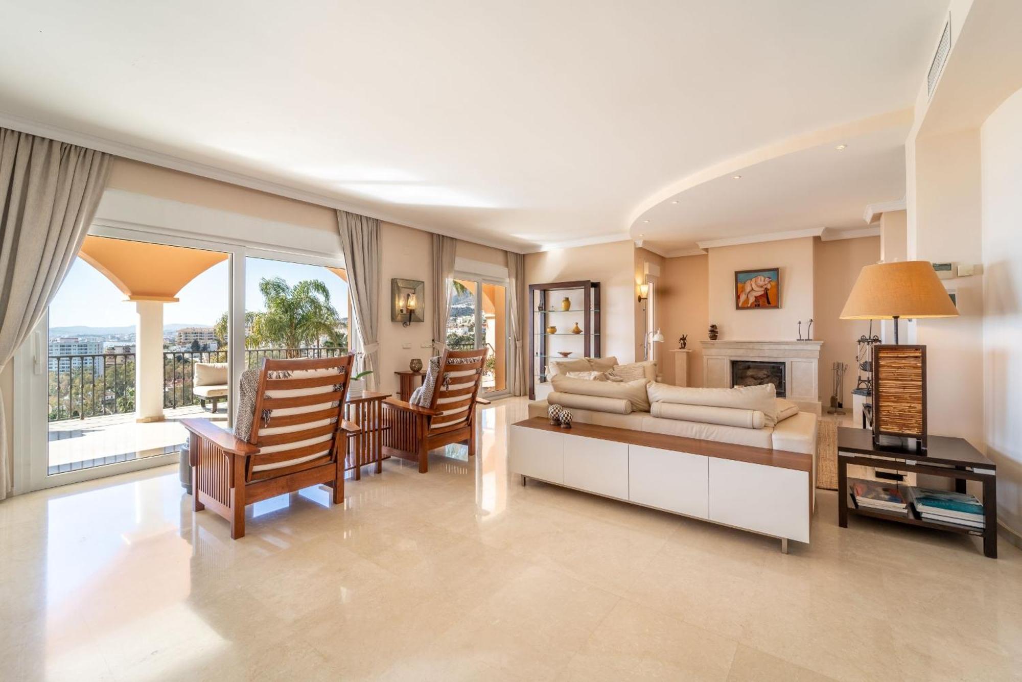 Beachside Villa With Panoramic Sea Views ベナルマデナ エクステリア 写真