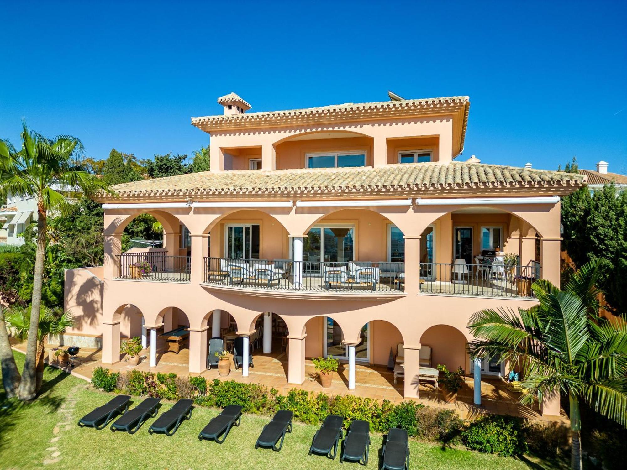 Beachside Villa With Panoramic Sea Views ベナルマデナ エクステリア 写真