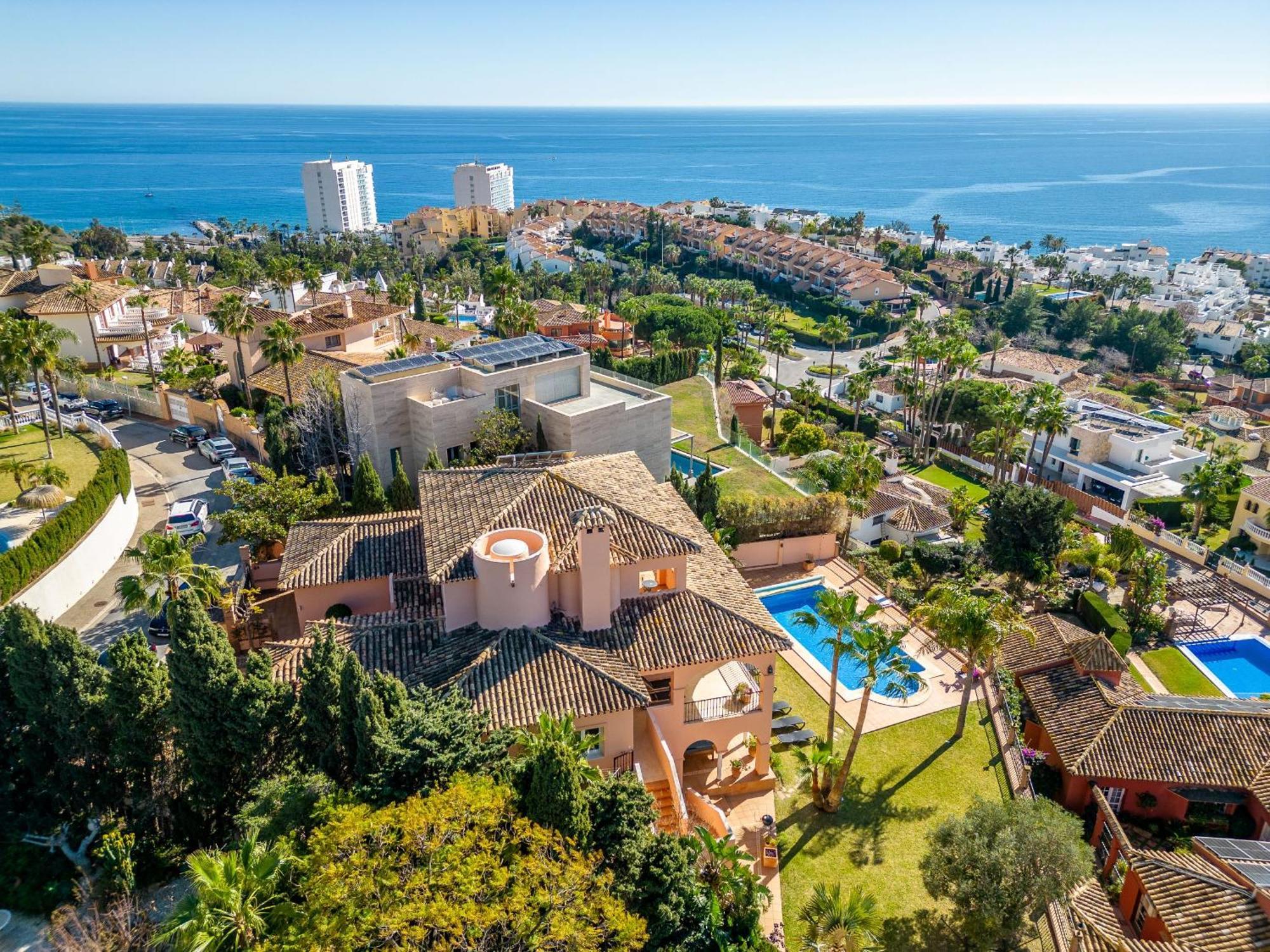 Beachside Villa With Panoramic Sea Views ベナルマデナ エクステリア 写真