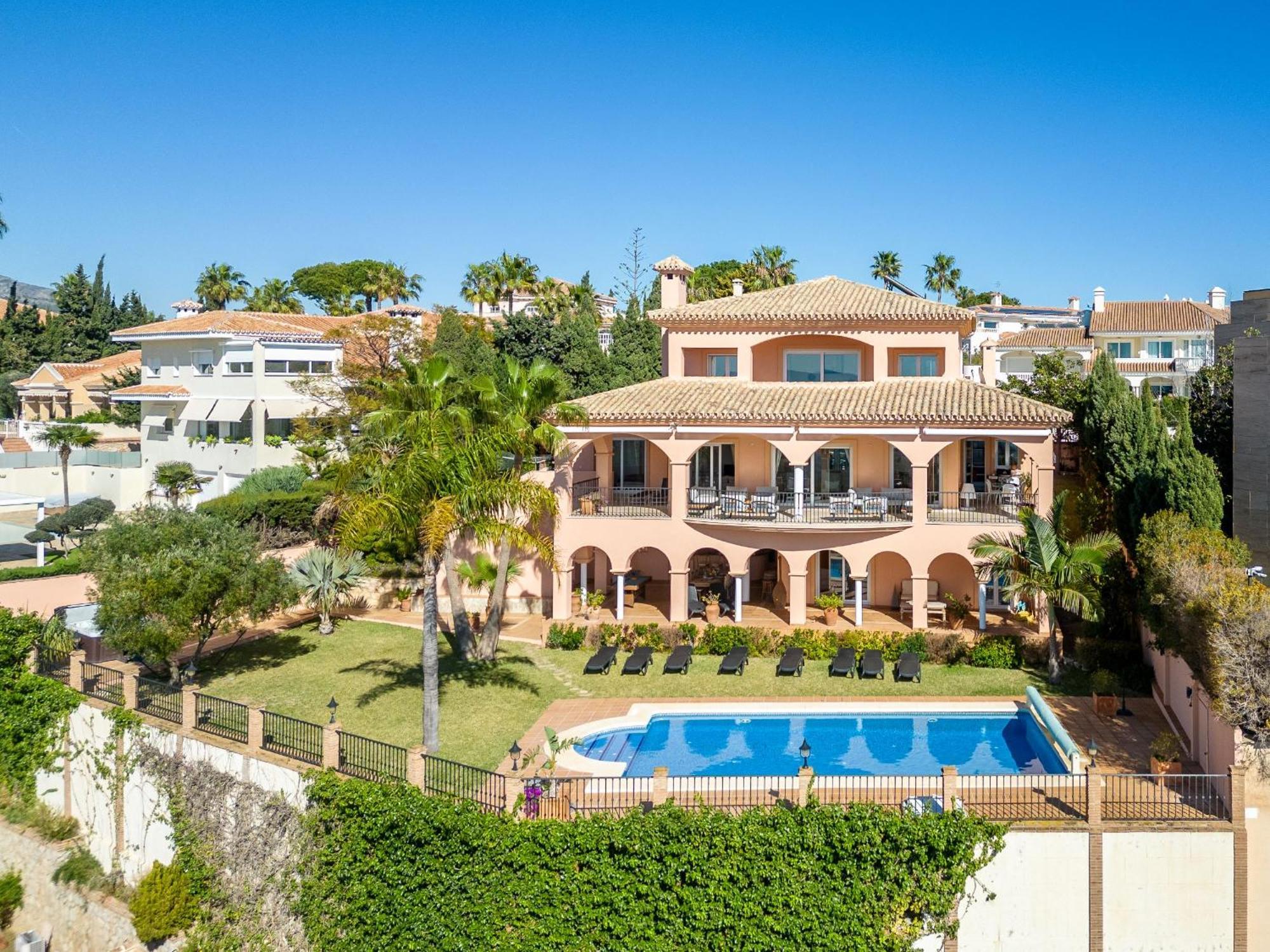 Beachside Villa With Panoramic Sea Views ベナルマデナ エクステリア 写真