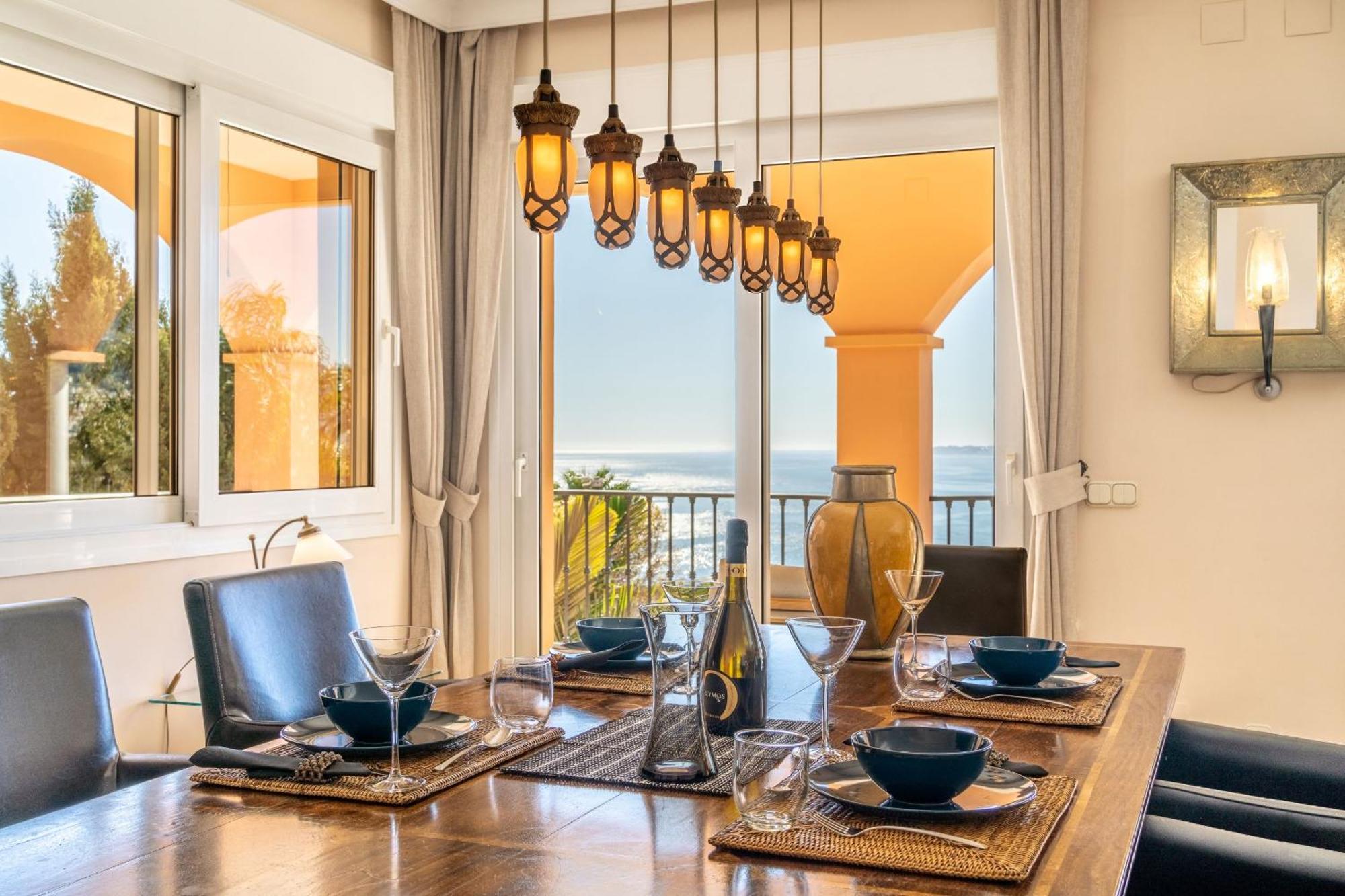 Beachside Villa With Panoramic Sea Views ベナルマデナ エクステリア 写真