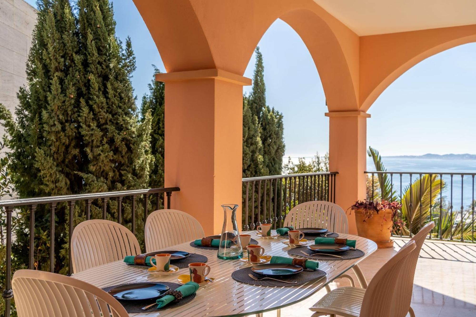 Beachside Villa With Panoramic Sea Views ベナルマデナ エクステリア 写真