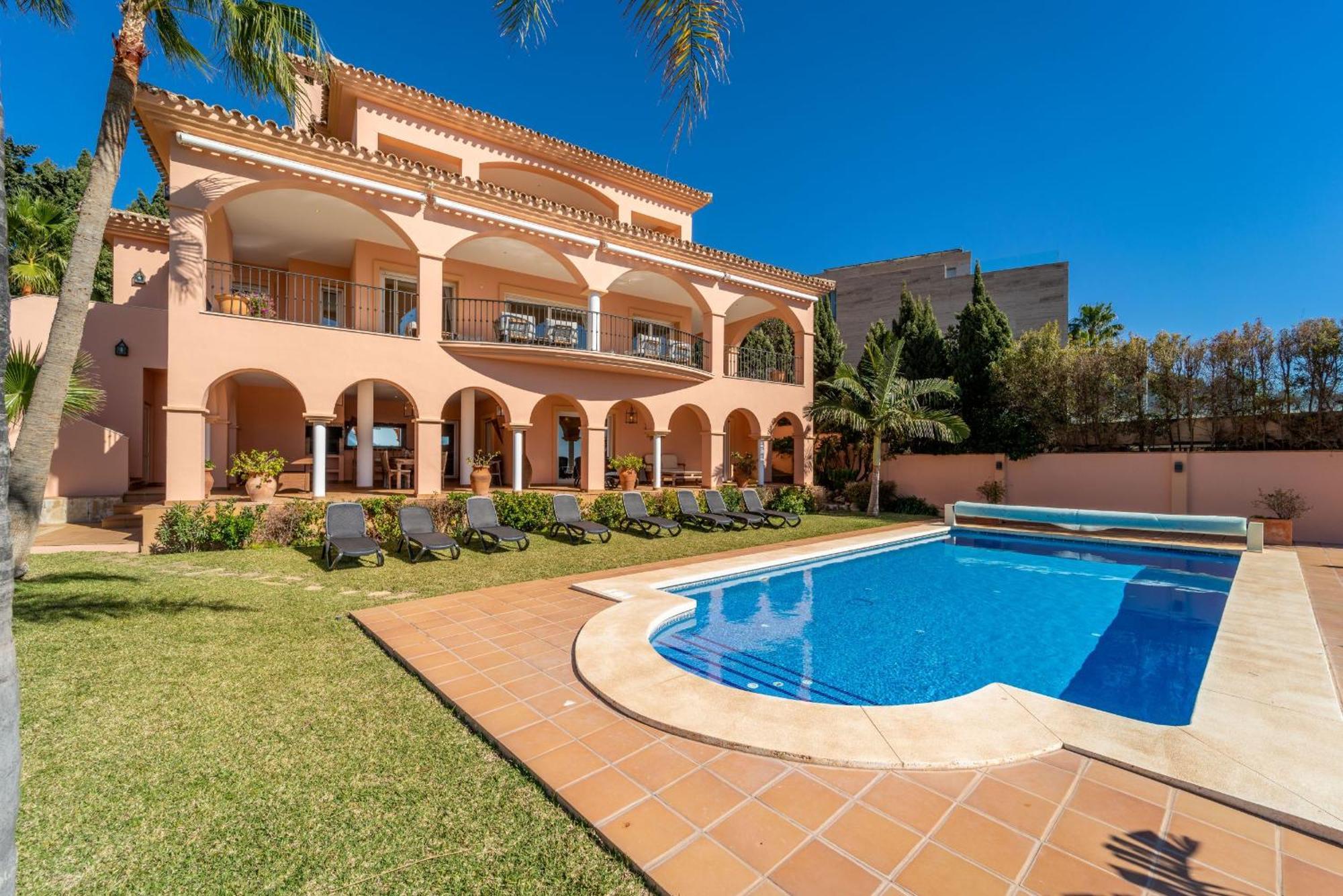 Beachside Villa With Panoramic Sea Views ベナルマデナ エクステリア 写真
