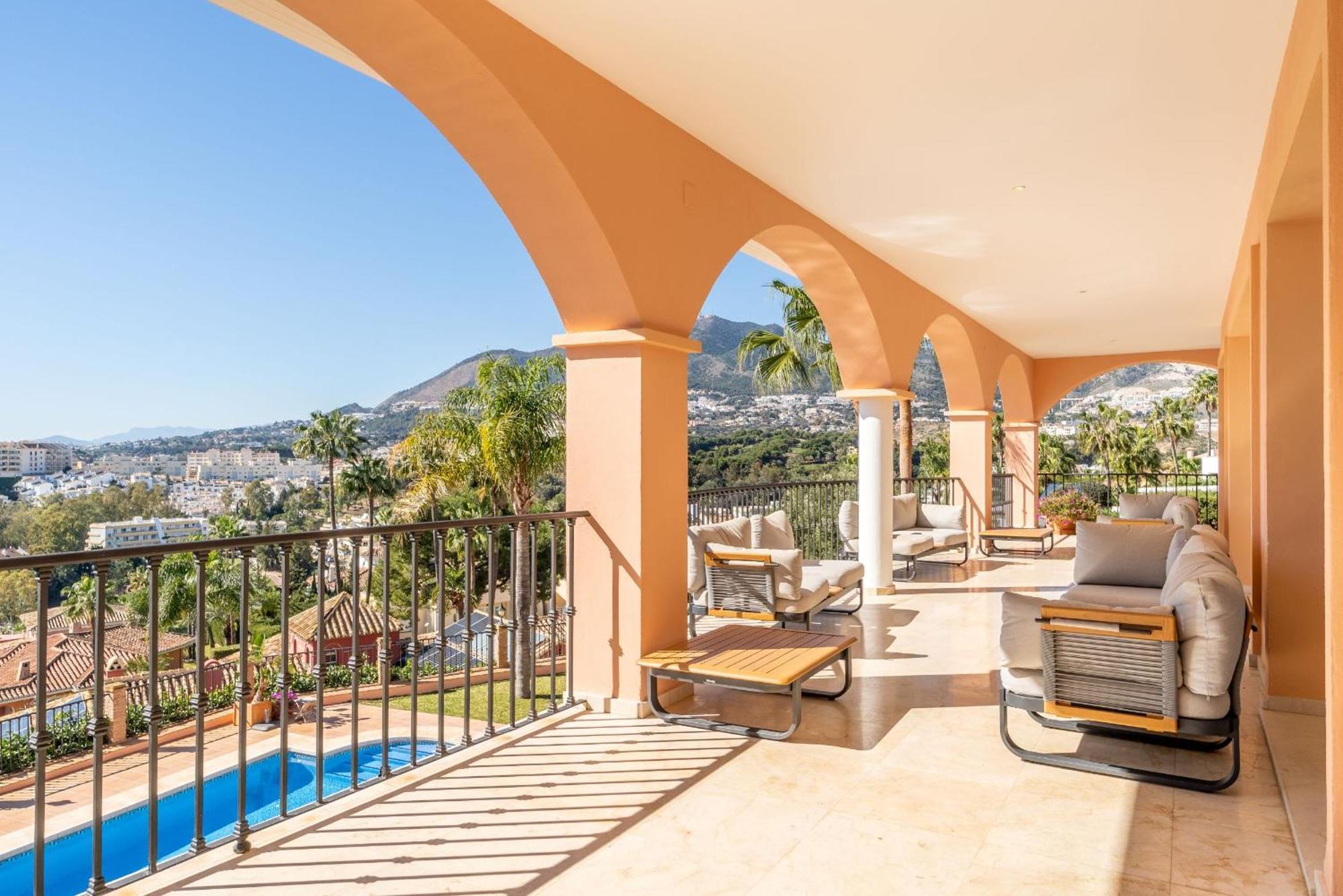 Beachside Villa With Panoramic Sea Views ベナルマデナ エクステリア 写真
