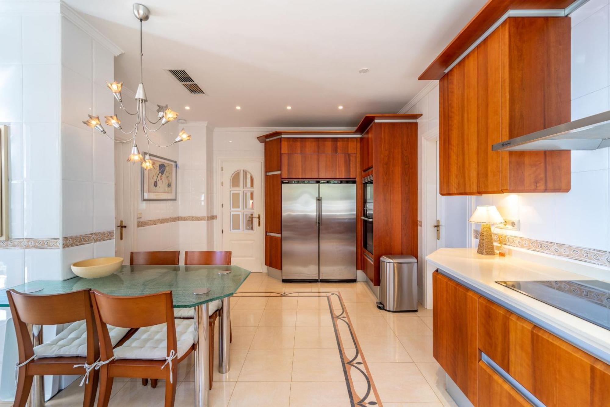 Beachside Villa With Panoramic Sea Views ベナルマデナ エクステリア 写真